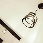 Zentrales Newyork-designapartment Mit 2 Betten Nahe Messe L Flughafen Duisburgo